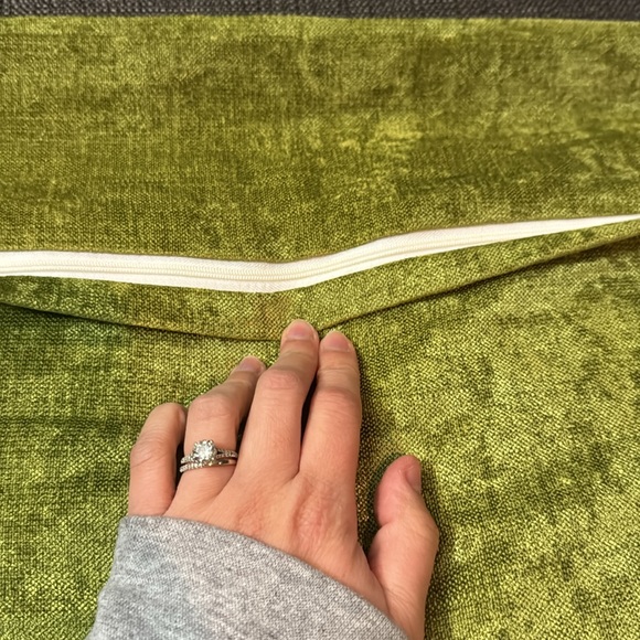 NWOT OSVINO pillow covers - Picture 5 of 7